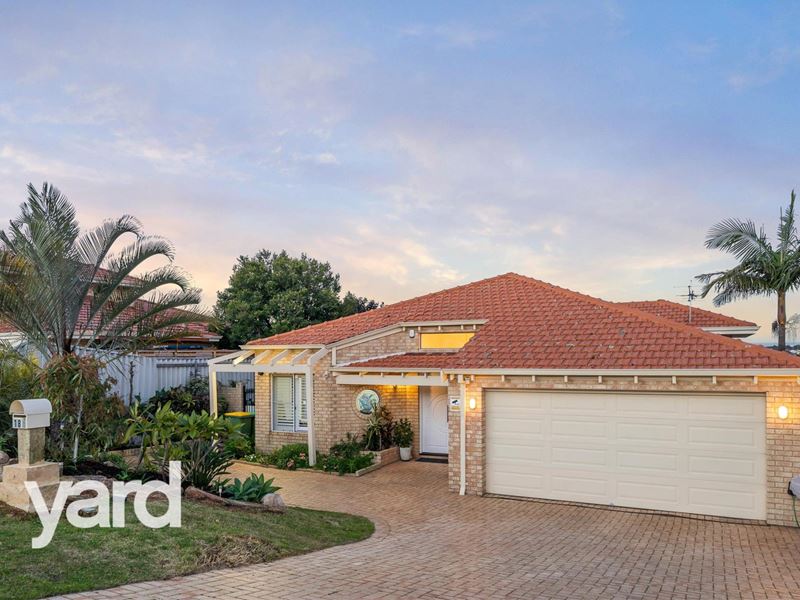 18 Waring Way, Kardinya