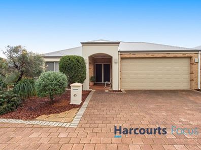 45 Karon Vista, Halls Head WA 6210