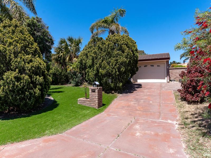 4 Carterton Place, Padbury