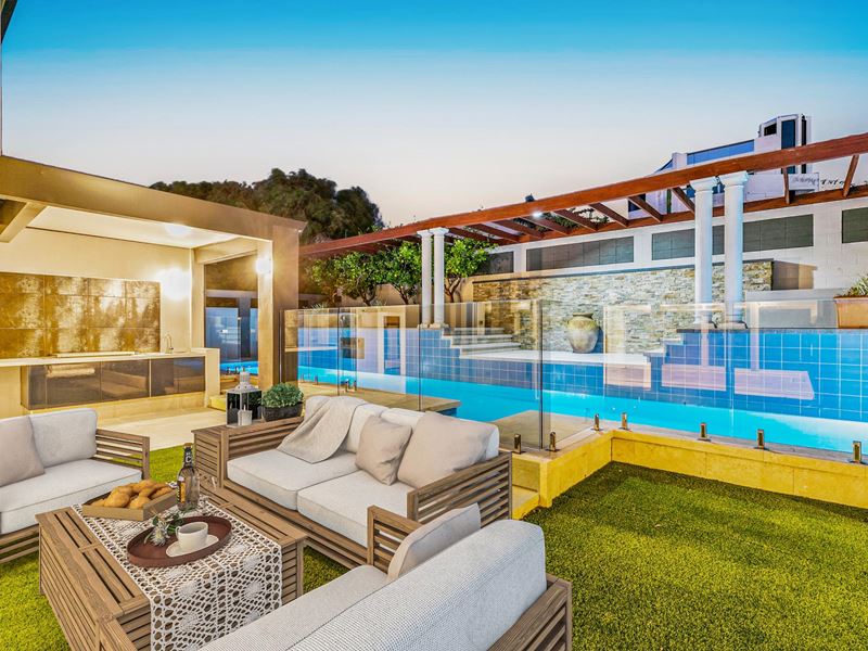 8 Chidley Road, City Beach