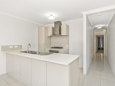 7 Delphi Way, Aveley WA 6069