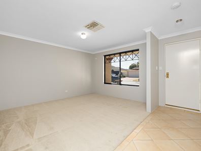 8 Clipper Parade, Canning Vale WA 6155