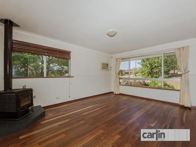 5 Maycock Place, Orelia WA 6167