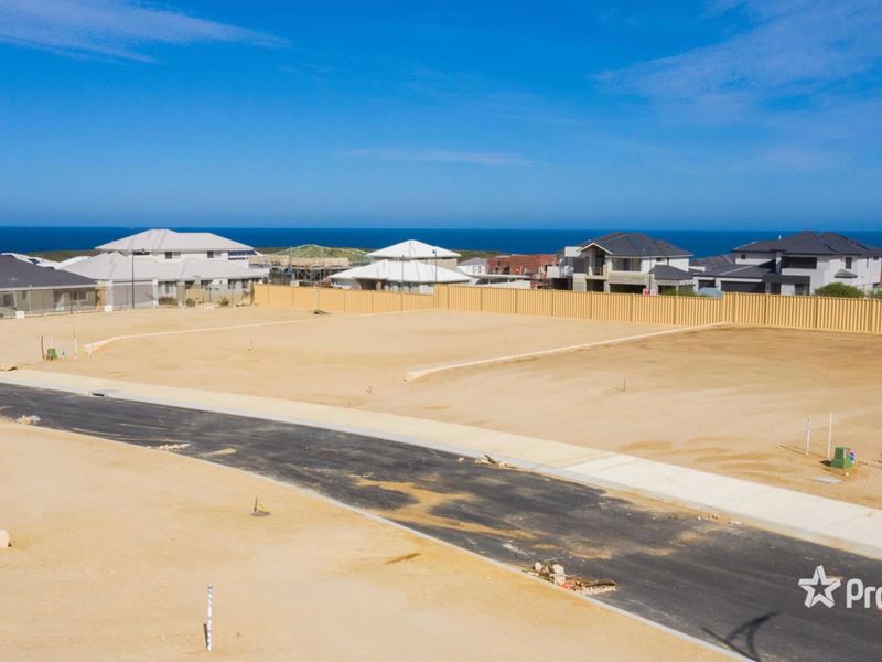 51 Achilles Loop, Iluka