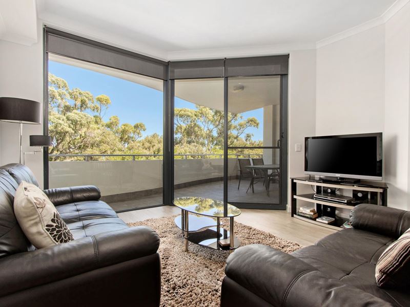 10/17 Rockingham Beach Rd, Rockingham
