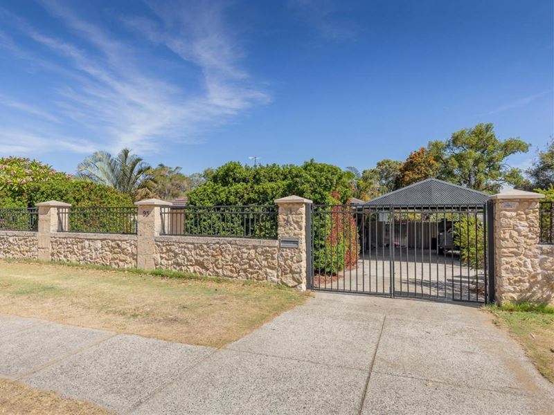 93 Treetop Ave, Edgewater