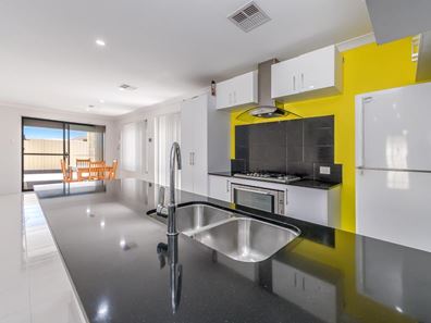 43 Amaranthus Road, Seville Grove WA 6112