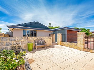 18 Irene Place, Beldon WA 6027