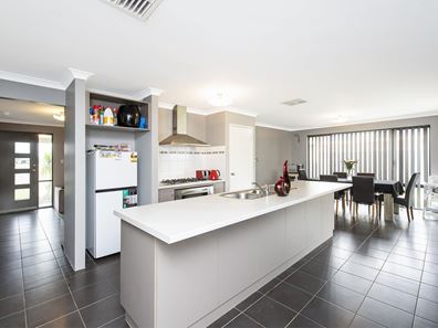 12 Kempeana Way, Baldivis WA 6171