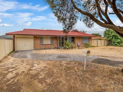 2 Tarup Place, Hillman WA 6168