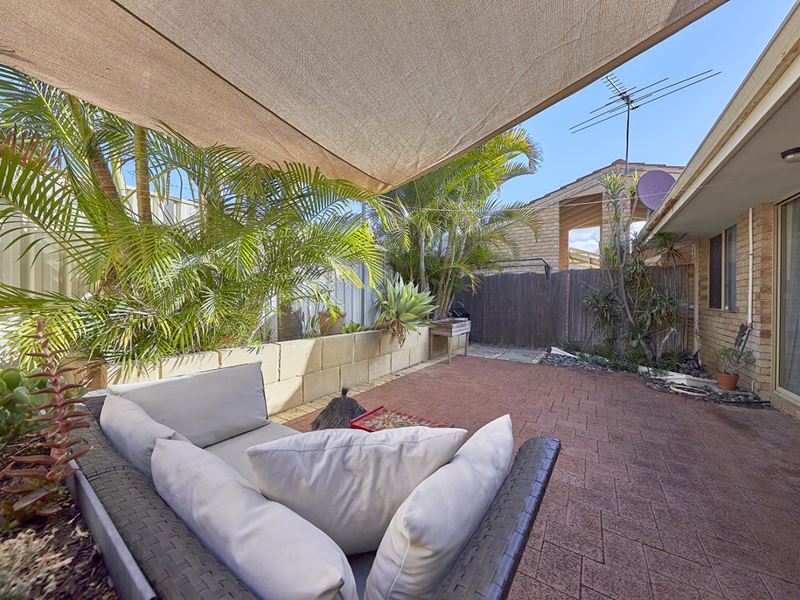 2/213 Albert Street, Osborne Park