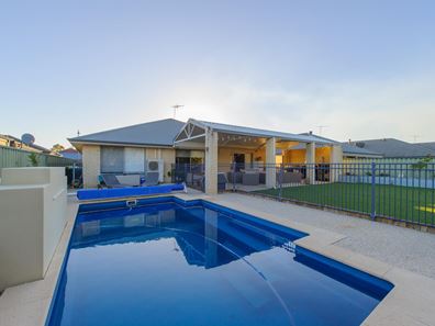 14 Cape Range Crescent, Aubin Grove WA 6164