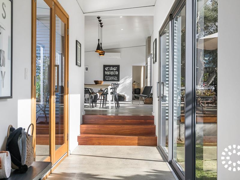 3 Simper Crescent, White Gum Valley