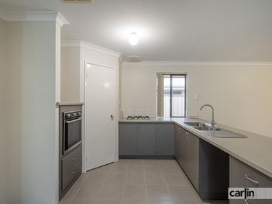 34 Normanby Bend, Success WA 6164