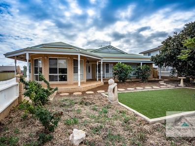 11 Seahaven View, Drummond Cove WA 6532