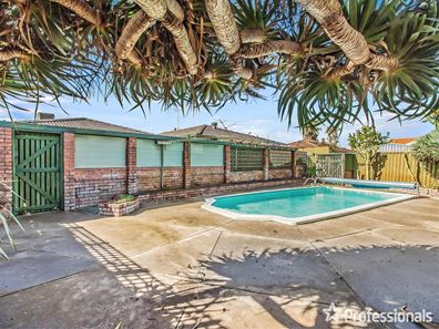 3 Peron Close, Cooloongup WA 6168