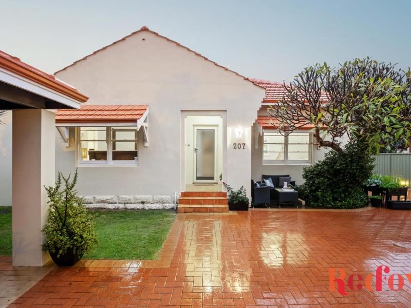 207 Grand Promenade, Bedford