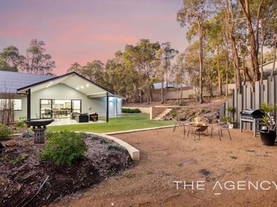 21 Patton Road, Mundaring WA 6073