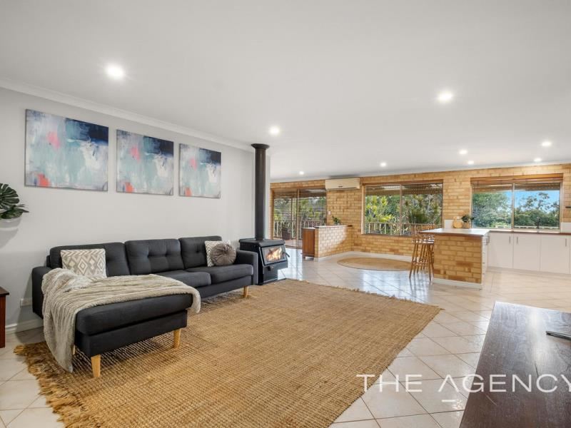 5 Hobbit Glade, Mundaring