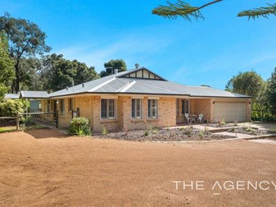 5 Hobbit Glade, Mundaring WA 6073