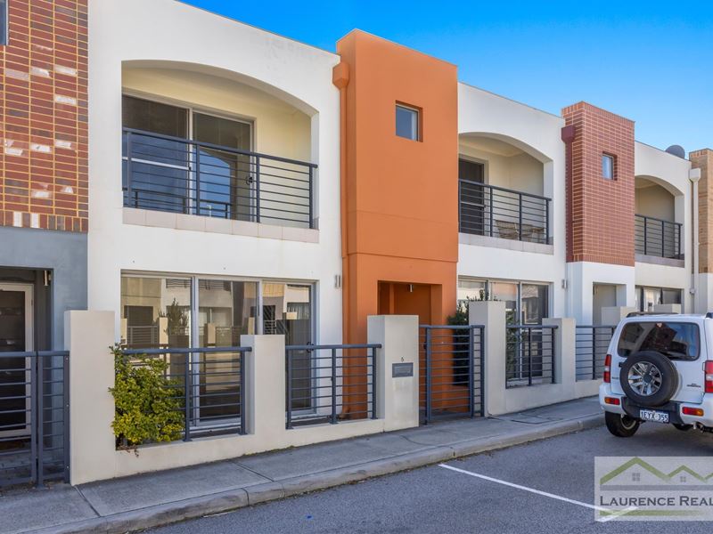 5 Metro Boulevard, Clarkson