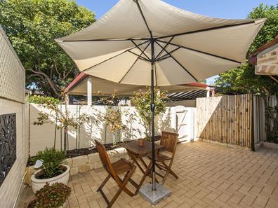 Townhouse 1, 39 Megalong Street, Nedlands WA 6009