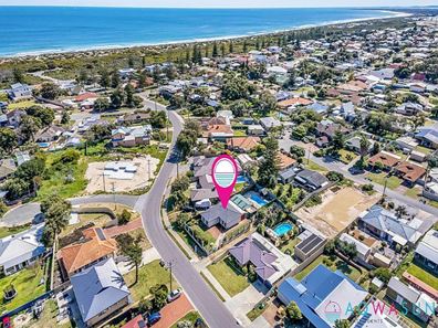 25 Crystaluna Drive, Golden Bay WA 6174