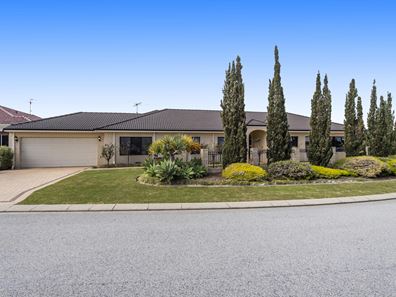 8 Asper Way, Halls Head WA 6210
