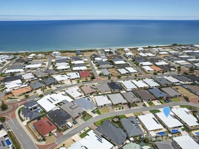 7 Splendens Turn, Halls Head WA 6210