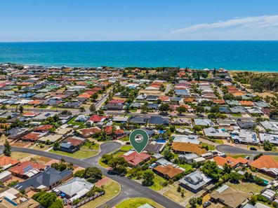 9 Tamarisk Drive, Halls Head WA 6210