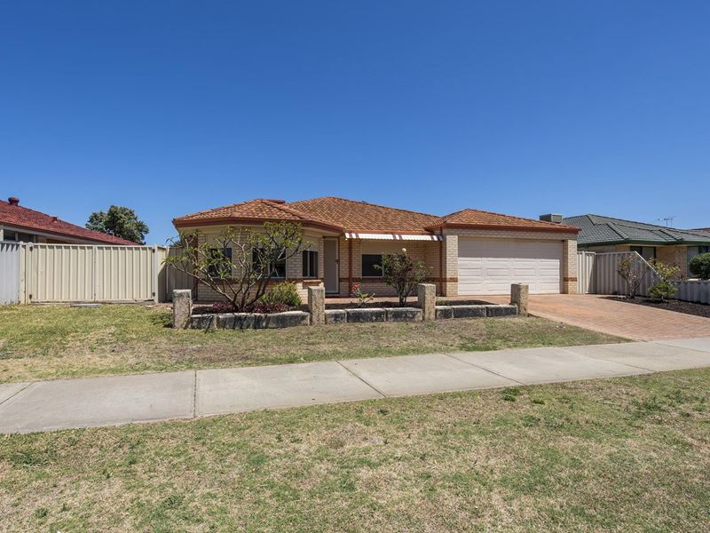 10 Tryall Avenue, Port Kennedy WA 6172