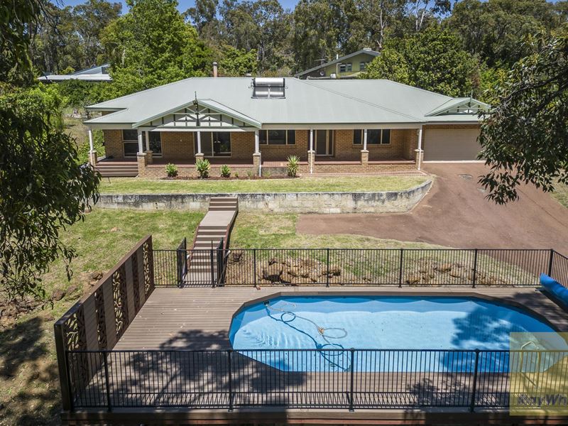 35 Palmateer Drive, Carmel
