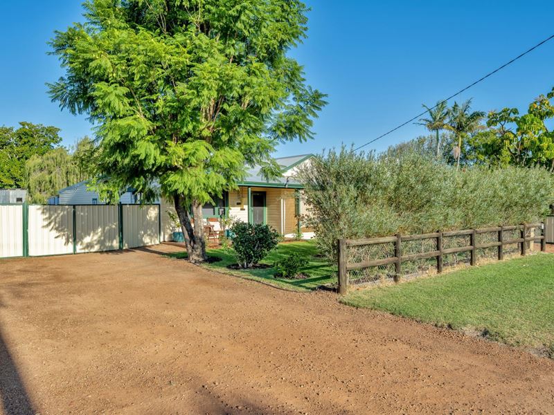 32 Congdon Avenue, Pinjarra