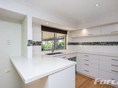 35 Scalby Street, Doubleview WA 6018
