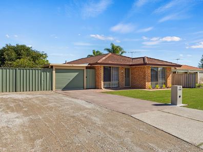 18 Silver Grove, Warnbro WA 6169