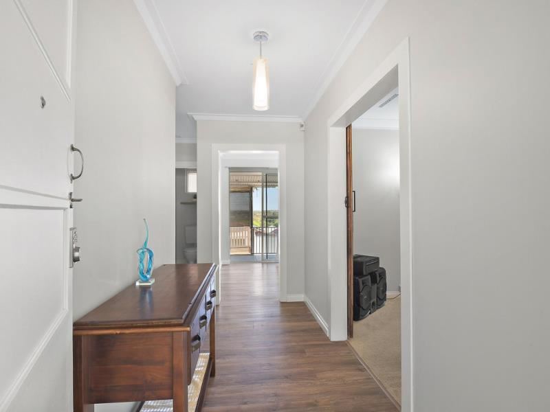 22 Belaire Terrace, Kelmscott