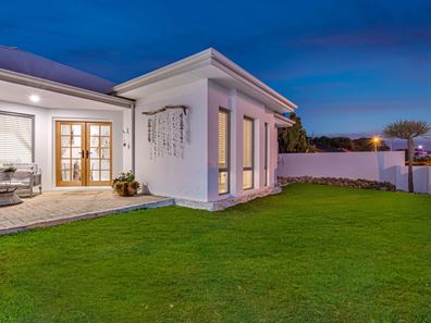 146 Lagoon Drive, Yanchep WA 6035