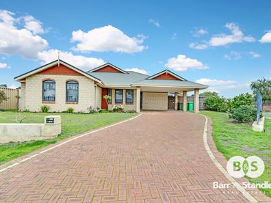 13 Lawson Road, Dalyellup WA 6230