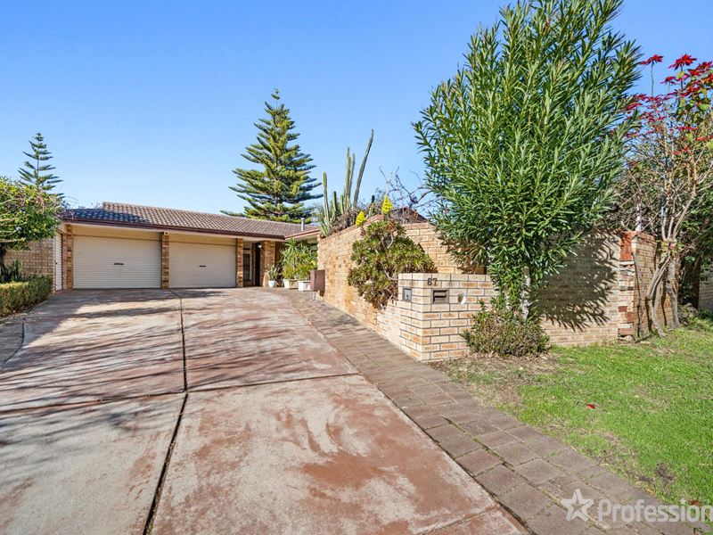 67 Mereworth Way, Marangaroo WA 6064