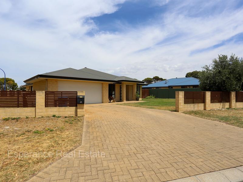 49 Baleine Drive, Castletown