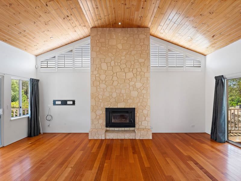 16 Vincent Lookout, Bedfordale