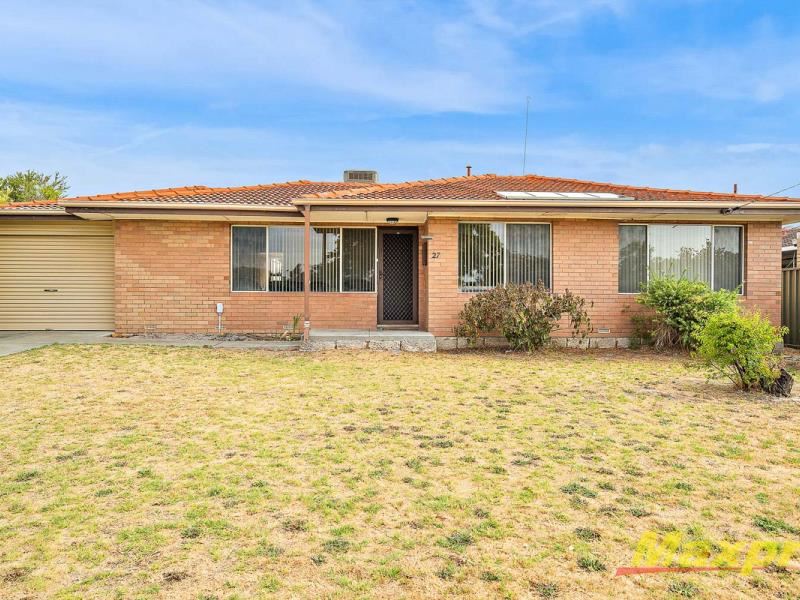 27 Queensville Avenue, Lynwood