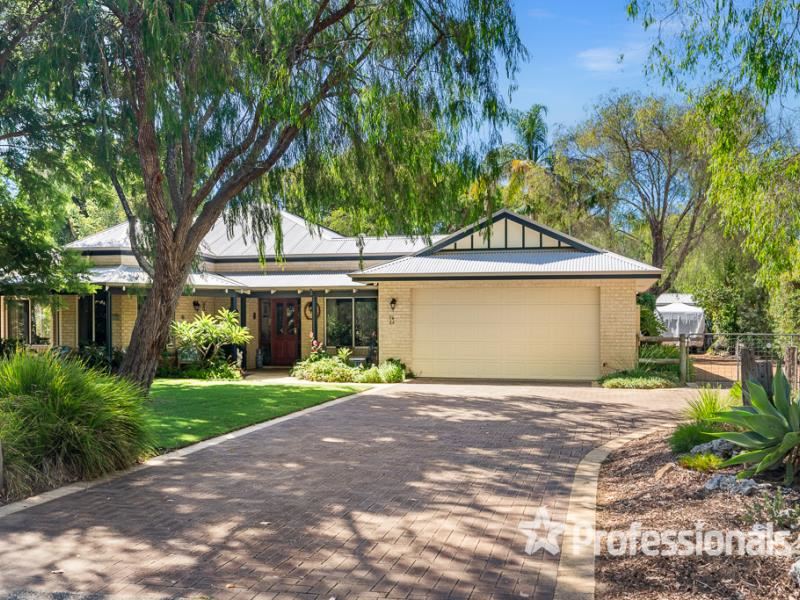 31 Country Road, Bovell