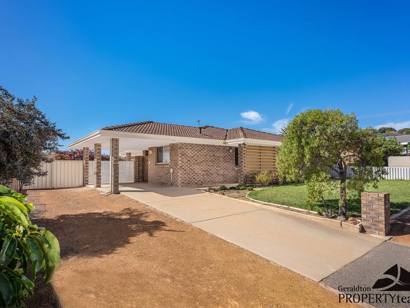 13 Sander Street, Tarcoola Beach
