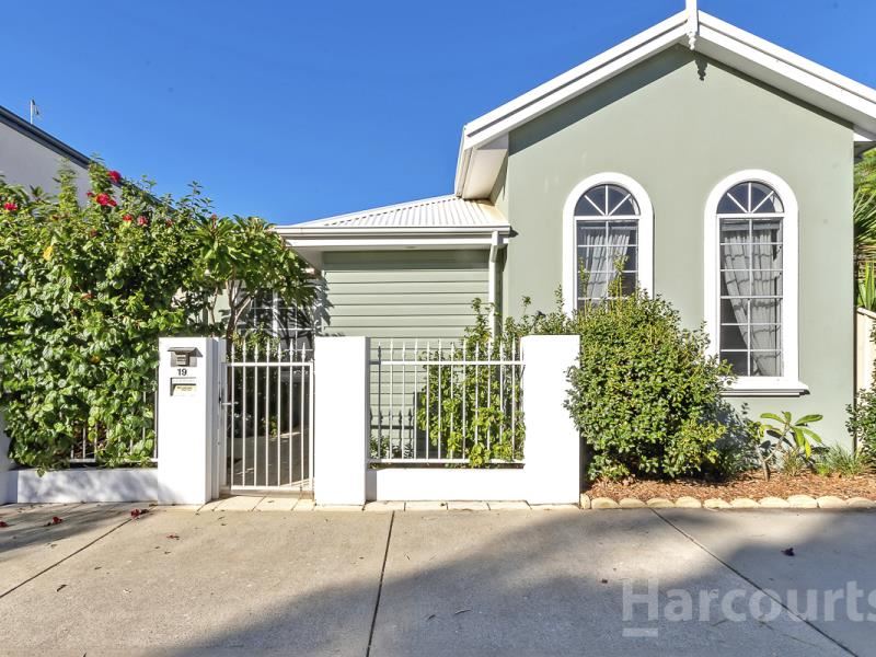 19 Queensbury Road, Joondalup