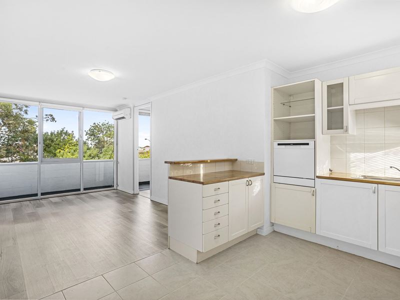 23/389 Stirling Highway, Claremont