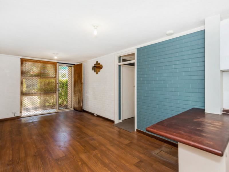 1/221 Clontarf Road, Hamilton Hill