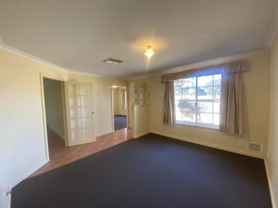 1A Campbell Street, Lamington WA 6430