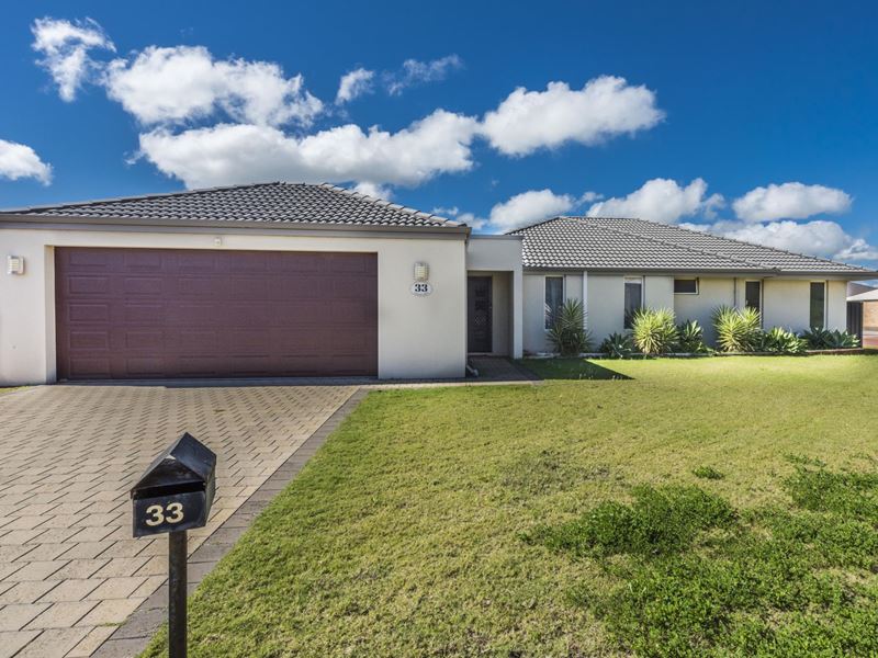 33 Stillwater Avenue, Drummond Cove WA 6532