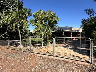 2 Davey Court, Nickol WA 6714